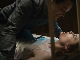 Фрида Шоу голая – Продажа Изобель (2018) #26