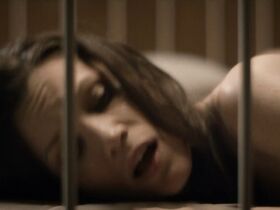 Фрида Шоу голая – Продажа Изобель (2018) #6