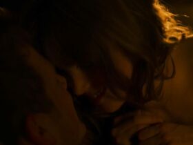 Сильвия Хукс секси – Безбашенные (2017) #6