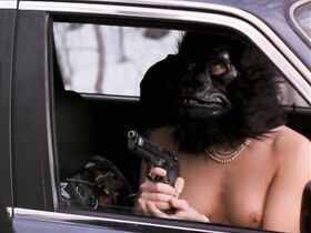 Жаклин Ловелл голая – Уроды (1997) #1