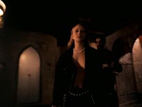 Жаклин Ловелл голая – Уроды (1997) #10