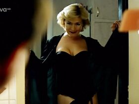 Яна Паулова секси – Каменяк (2003) #8