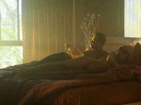 Флоре Бонавентура голая – Райский пляж (2019) #3