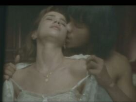 Селесте Сид голая – Монсон s01e08 (2019) #2