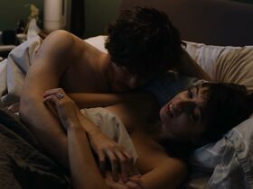 Кейт Микуччи голая – Передышка s03e04 (2019) #5