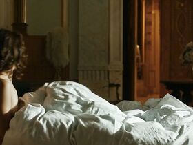 Кристин Сюков голая – Графитовое серце (2019) #3