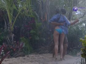 Индиана Эванс секси – Голубая лагуна (2012) #10