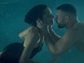 Ким Ридле секси – Небоскрёбы s01e06 (2019) #6