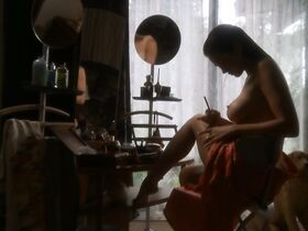 Люси Лорье голая – Танец на лезвии (2001) #14