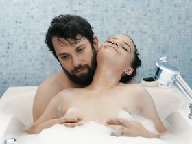 Ясна Фритци Бауэр голая – Придурки s03e01 (2019) #4