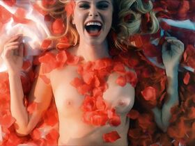 Джеки Мур голая – Скорбь (2017) #13