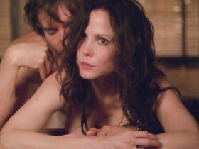 Мэри-Луиз Паркер голая – Дурман s06e08 (2010) #13