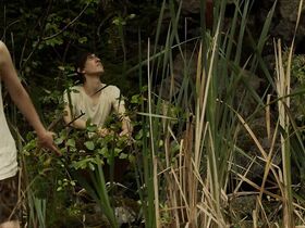 Джулия Занге голая – Моего брата зовут Роберт, и он идиот (2018) #22