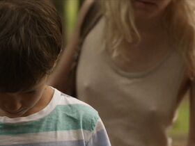 Джулия Занге голая – Моего брата зовут Роберт, и он идиот (2018) #29