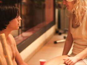 Джулия Занге голая – Моего брата зовут Роберт, и он идиот (2018) #47