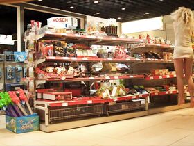 Джулия Занге голая – Моего брата зовут Роберт, и он идиот (2018) #50