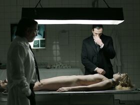 Флоренсия Малайович голая – Стокгольмский синдром s01e02 (2016) #3