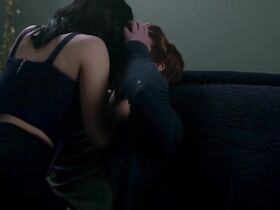 Камила Мендес секси – Ривердэйл s01e12, e13 (2017) #2