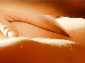 Мерл Васмут голая – I Grew A Statue (2019) #4