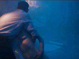 Мерл Васмут голая – I Grew A Statue (2019) #9