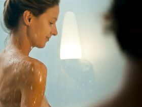 Лиза Биттер голая – Оцени свидание (2019) #5