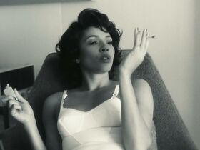 Кармен Эджого секси – Рождённый для грусти (2015) #2