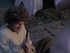 Ивонн Пол голая – Обличье сатаны (1971) #9