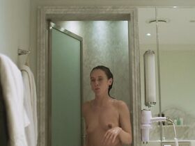 Пери Баумайстер голая – Небоскрёбы s01e04 (2019) #8