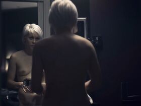 Жасмин Минц голая – Небоскрёбы s01e02, e04 (2019)