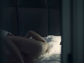 Жасмин Минц голая – Небоскрёбы s01e02, e04 (2019) #6