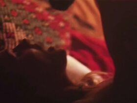 Клер Бауэн секси – Подвешенный (2012) #2