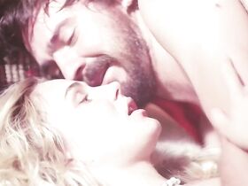 Клер Бауэн секси – Подвешенный (2012) #3