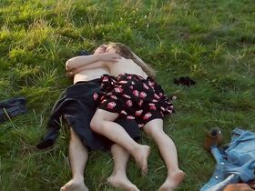 Клара Дойчманн секси – Reiterhof Wildenstein s01e01 (2019) #4