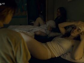 Верена Альтенбергер секси – Лучший из миров (2016) #4