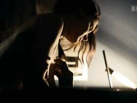 Николь Лехман голая – В свободном падении (2012) #5