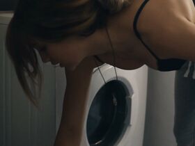 Лиза-Мари Королл секси – Наше время – сейчас s01e02 (2019) #4