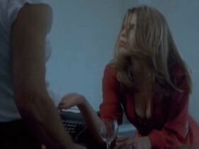 Мара Николеску голая – Филантропия (2002) #5