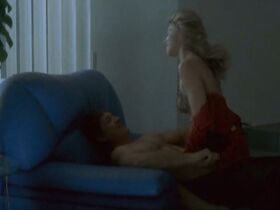 Мара Николеску голая – Филантропия (2002) #6