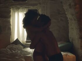 Элли Трингу секси – From The Beginning (2017)