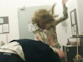 Катя Штудт голая – Золотая перчатка (2019) #6