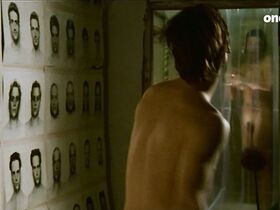 Кира Кошелла голая – Втроем по жизни s01e10 (1999) #5