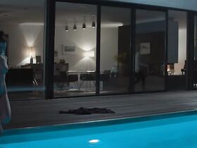 Руби О. Фи голая – Зази (2016) #3