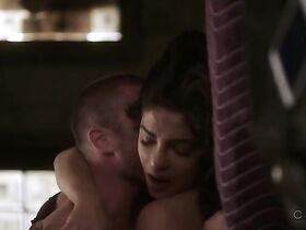 Приянка Чопра Джонас секси – База Куантико s02e02, e09, e18 (2016) #1