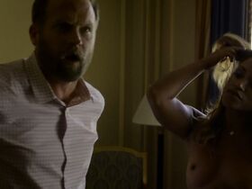 Вивиан Ламолли голая – Босх s02e01 (2016) #4