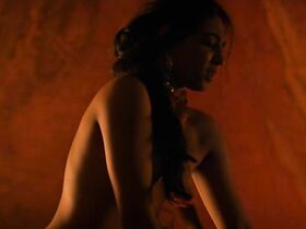 Радхика Апте голая – Опаленный (2015) #5
