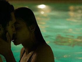 Радхика Апте голая – Гость на свадьбе (2018) #5