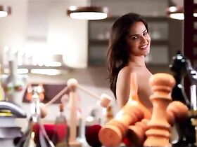 Санни Леоне секси – Проказники (2016) #2