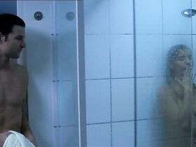 Надя Уль голая – Спящая красавица просыпается (2005) #5