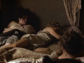 Микаелла Эшли голая – Дэдвуд (2019) #3