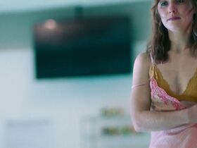 Хейли Лу Ричардсон секси – В метре друг от друга (2019) #5